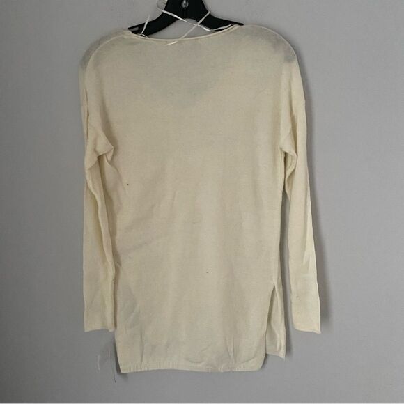 Bar III Women’s V Neck Long Sleeve Wool Blend Sweater Cream size XS - Picture 3 of 3